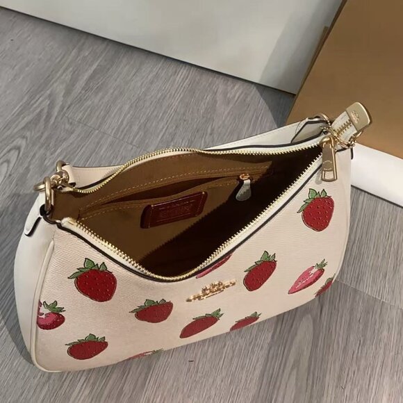 COACH cAL67 Teri Strawberry Underarm Bag, size 29*23*8cm - Picture 8 of 9